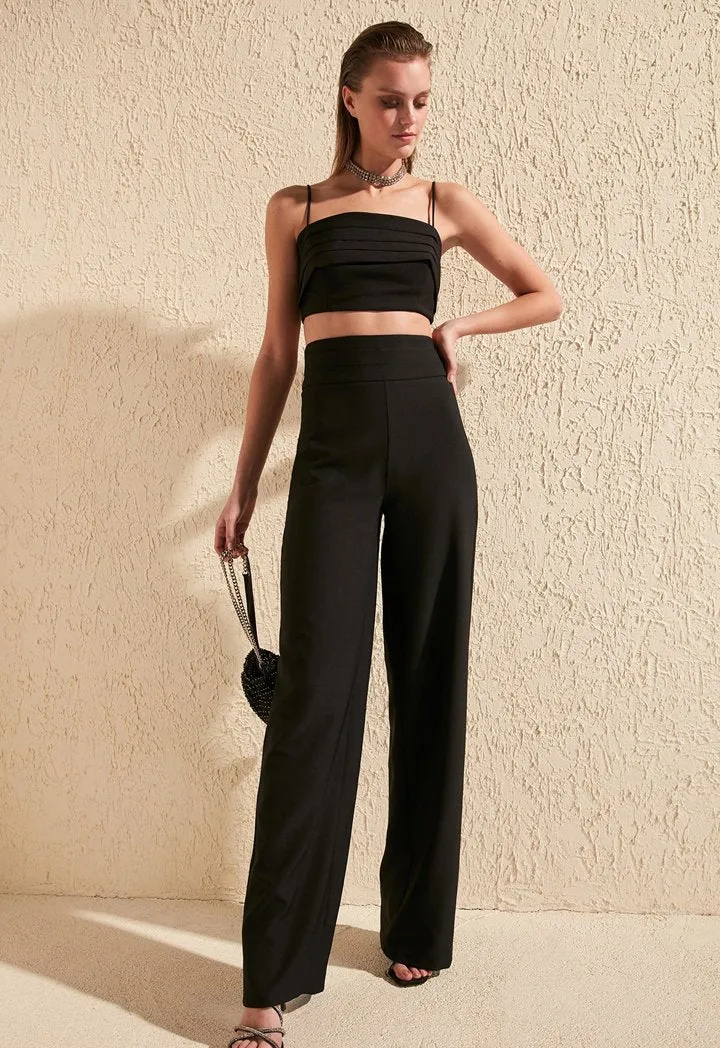 Black Waist Ribbed Detail Pants